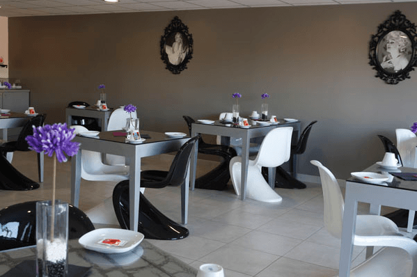 Adonis Adriana Carry le Rouet