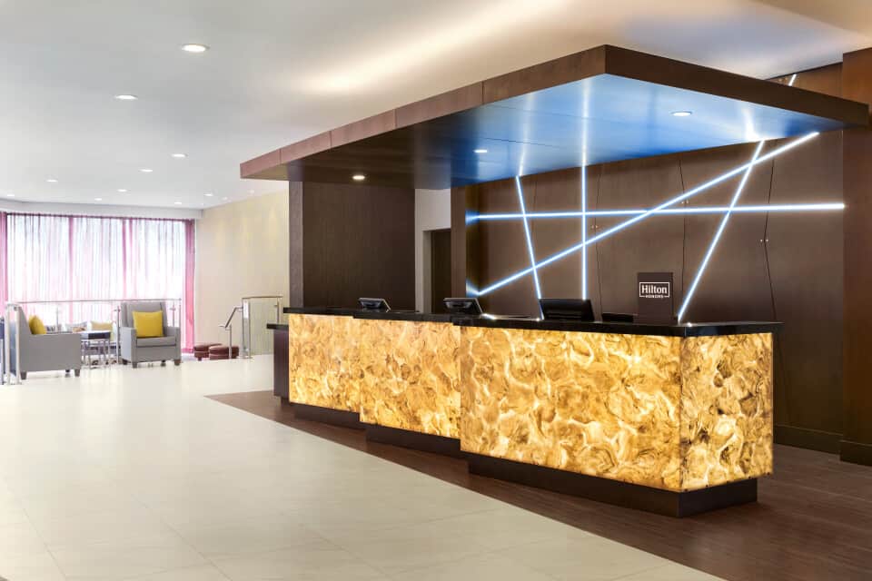 DoubleTree by Hilton Hotel Toronto Airport West