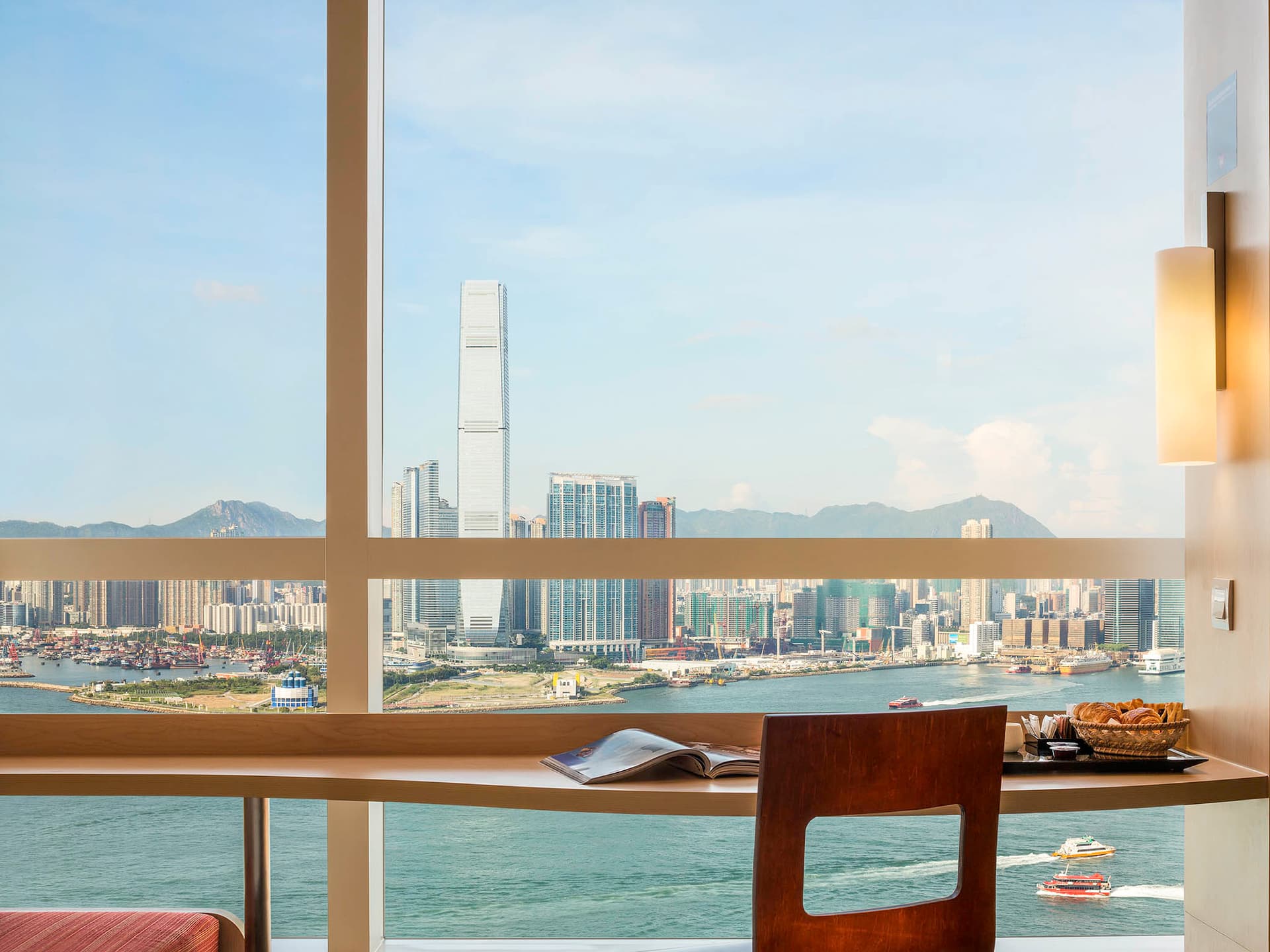 宜必思香港中上环酒店 ( Ibis Hong Kong Central and Sheung Wan Hotel )