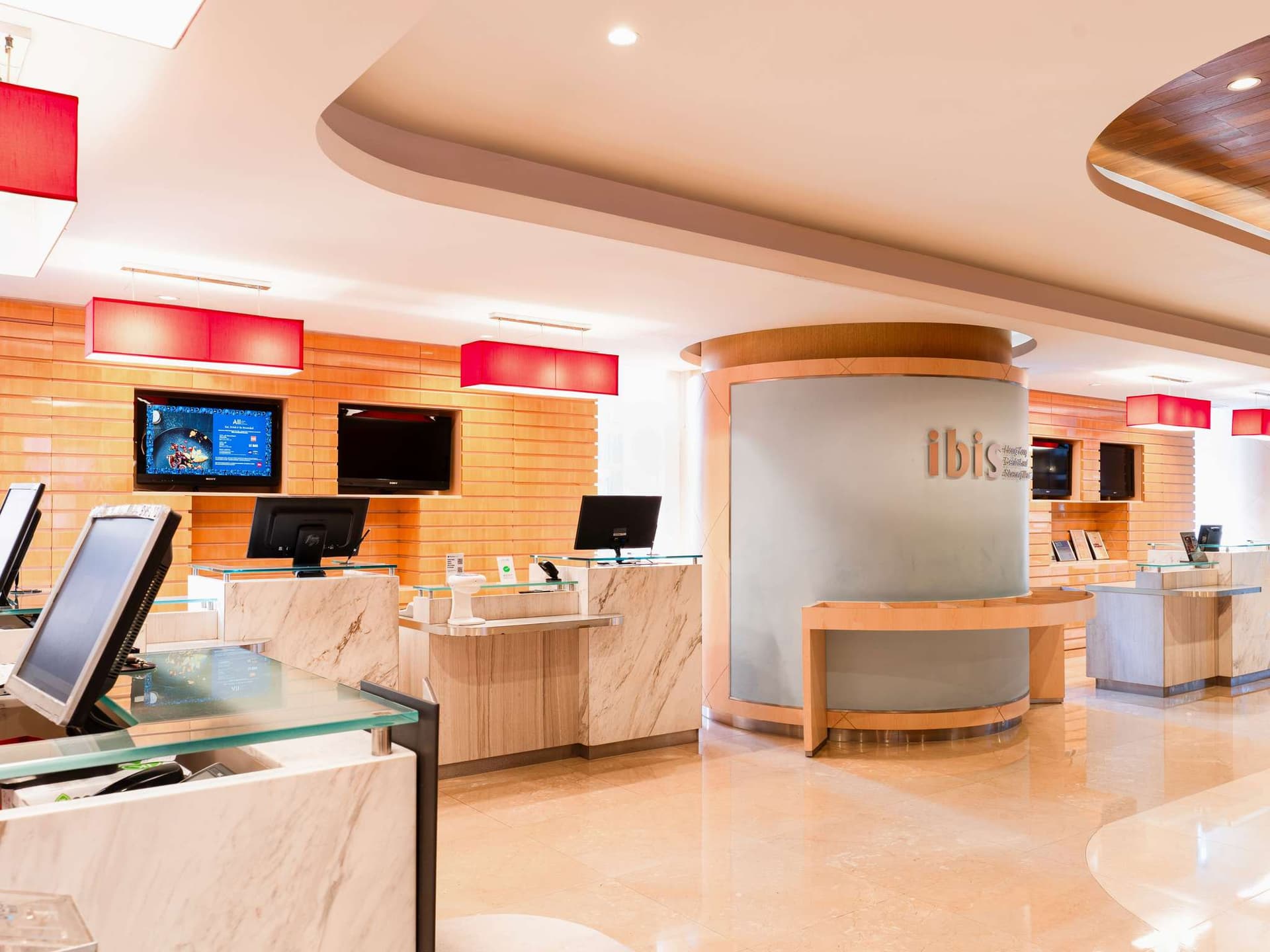 宜必思香港中上环酒店 ( Ibis Hong Kong Central and Sheung Wan Hotel )