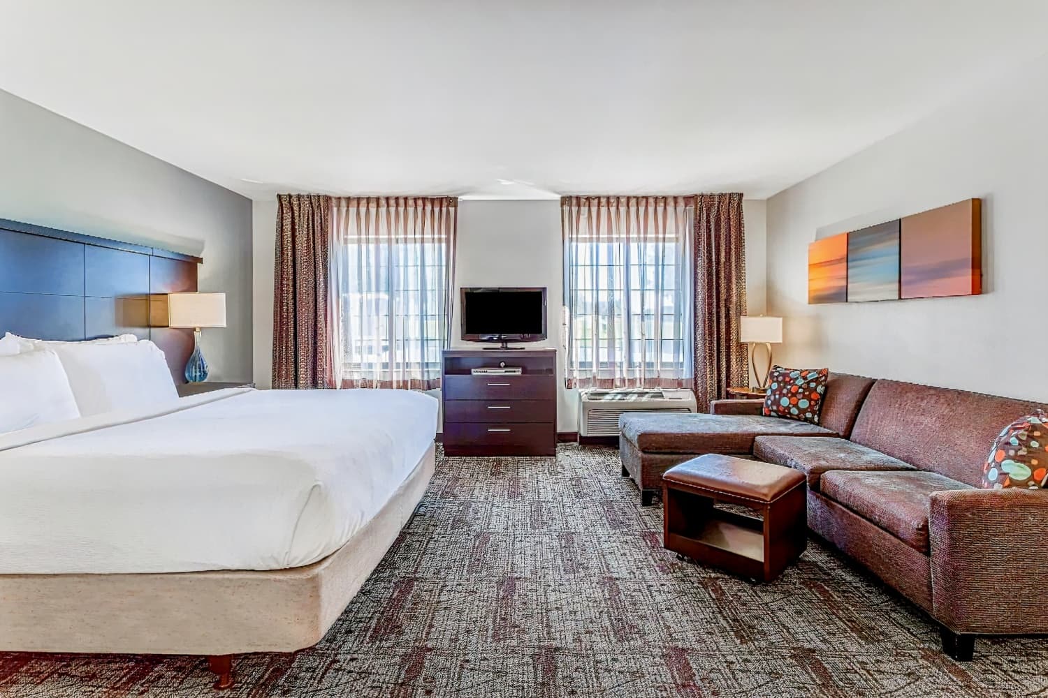 Staybridge Suites Davenport